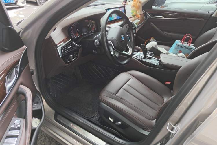 Used BMW 5 Series 2020 525Li Luxury Package Driver Seat