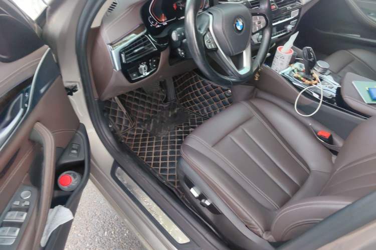 Used BMW 5 Series 2020 525Li Luxury Package Driver Seat