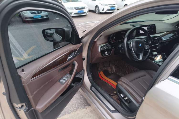 Used BMW 5 Series 2020 525Li Luxury Package Driver Seat