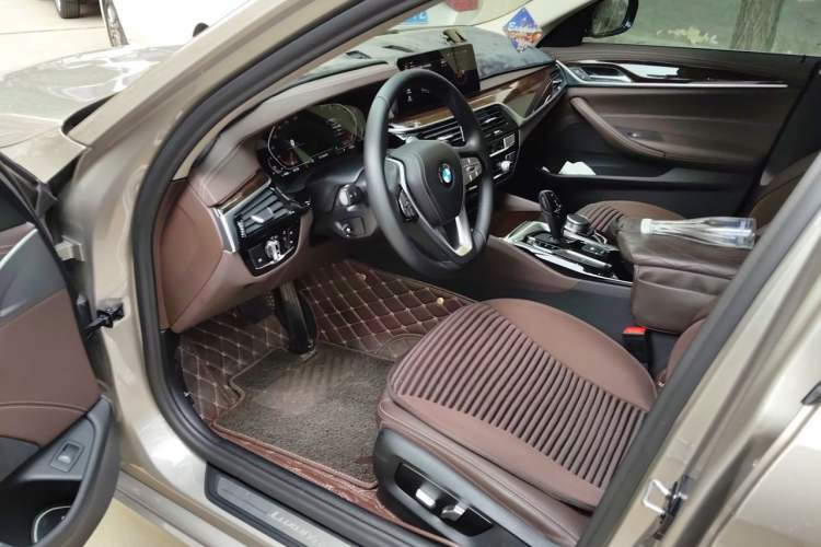 Used BMW 5 Series 2020 525Li Luxury Package Driver Seat