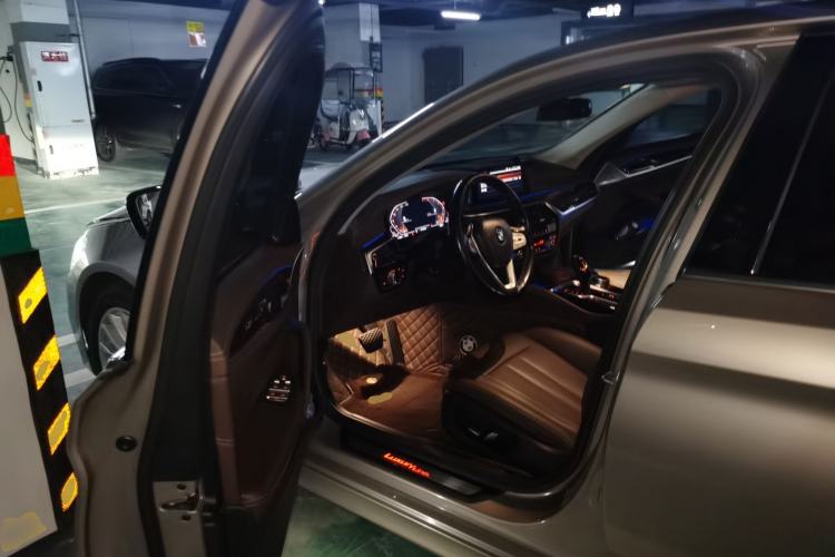 Used BMW 5 Series 2020 525Li Luxury Package Driver Seat