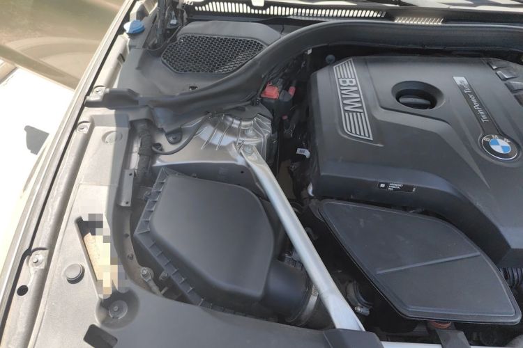 Used BMW 5 Series 2020 525Li Luxury Package Engine Bay Right