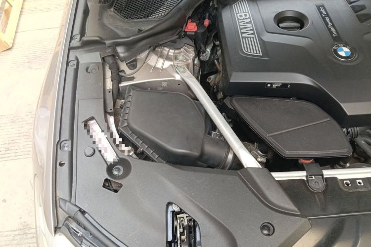 Used BMW 5 Series 2020 525Li Luxury Package Engine Bay Right
