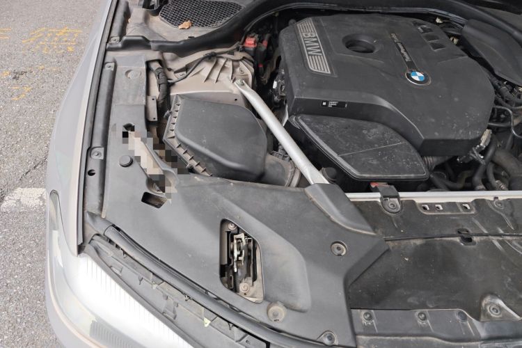Used BMW 5 Series 2020 525Li Luxury Package Engine Bay Right