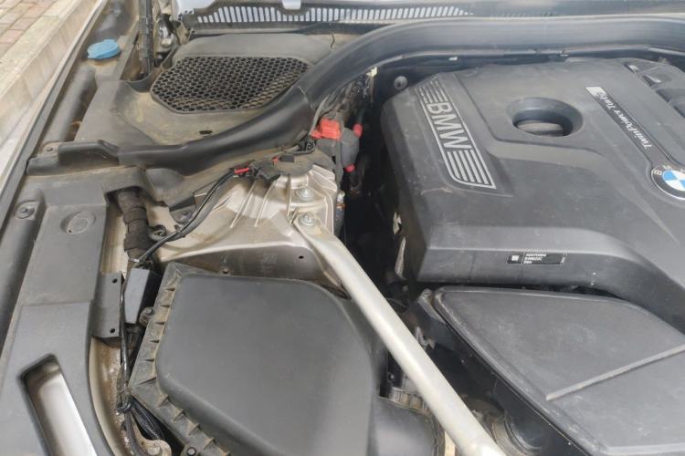 Used BMW 5 Series 2020 530Li Leading Edition Luxury Package Engine Bay Right