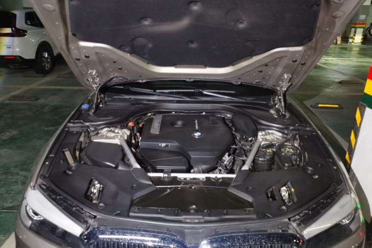 Used BMW 5 Series 2020 525Li Luxury Package Engine Bay