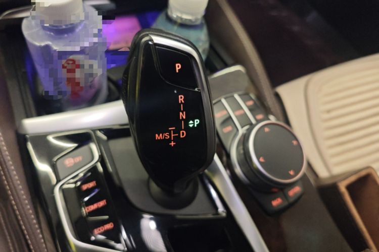 Used BMW 5 Series 2020 525Li Luxury Package Gear Lever