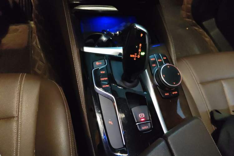 Used BMW 5 Series 2020 525Li Luxury Package Gear Lever