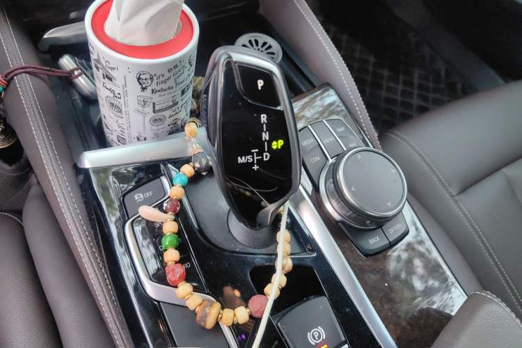 Used BMW 5 Series 2020 525Li Luxury Package Gear Lever