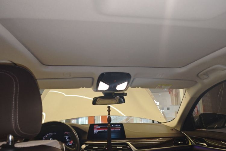 Used BMW 5 Series 2020 525Li Luxury Package Headliner