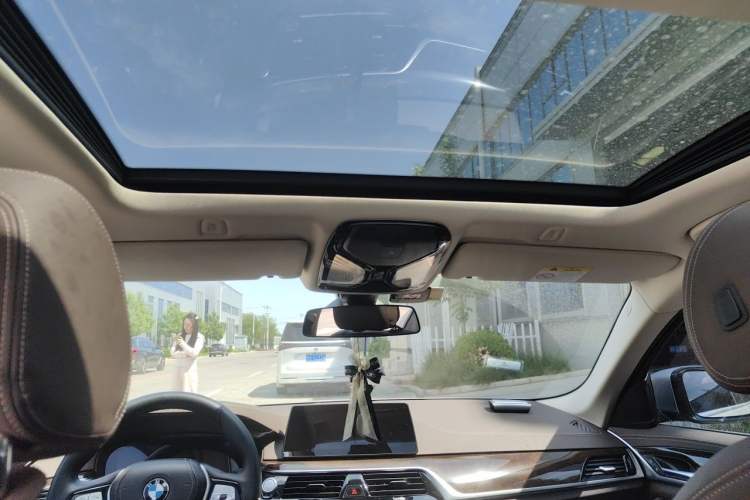 Used BMW 5 Series 2020 525Li Luxury Package Headliner