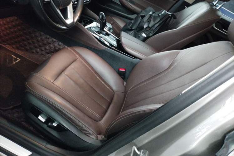 Used BMW 5 Series 2020 525Li Luxury Package Left Front Seat