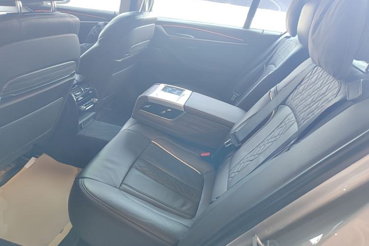 Used BMW 5 Series 2020 530Li Luxury Edition Premium Package Left Rear Seat