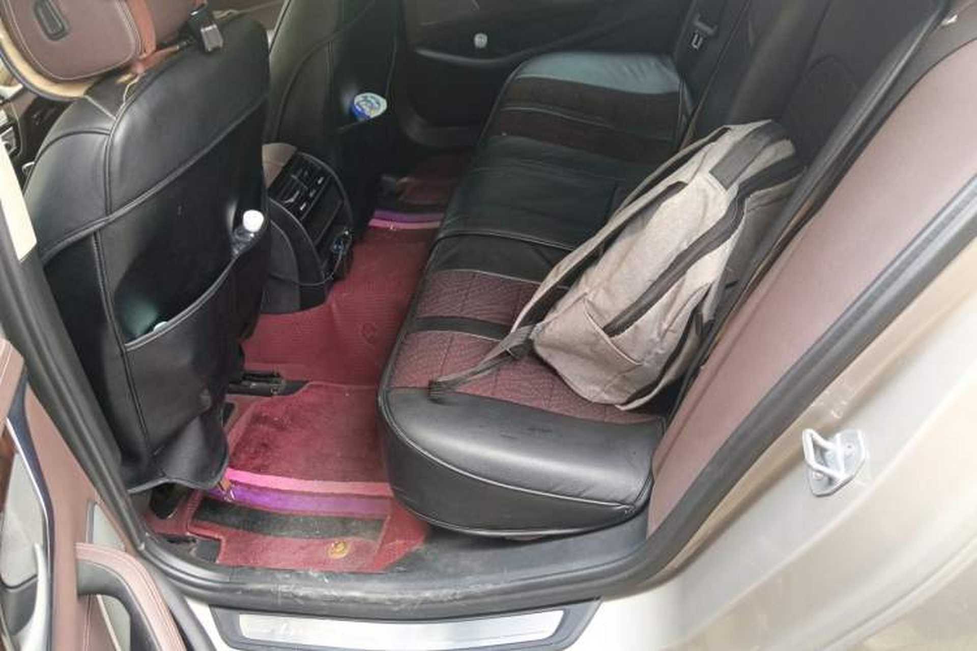 Used BMW 5 Series 2020 525Li Luxury Package Left Rear Seat
