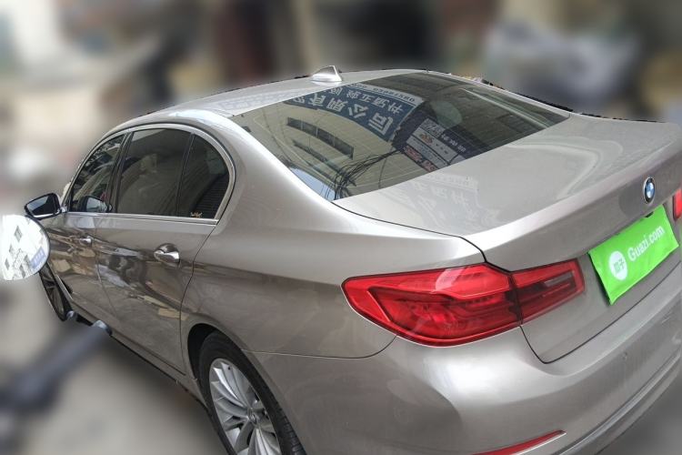 Used BMW 5 Series 2020 525Li Luxury Package Rear Left 45 Deg