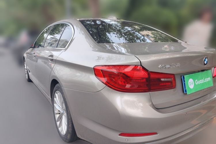 Used BMW 5 Series 2020 525Li Luxury Package Rear Left 45 Deg