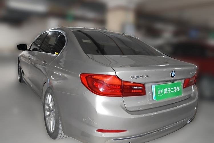 Used BMW 5 Series 2020 525Li Luxury Package Rear Left 45 Deg