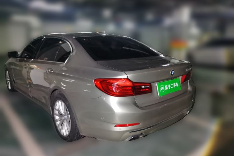Used BMW 5 Series 2020 525Li Luxury Package Rear Left 45 Deg