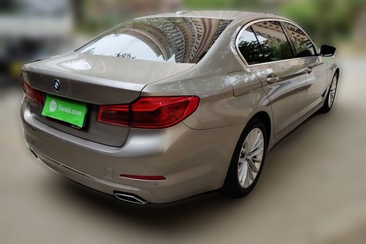 Used BMW 5 Series 2020 525Li Luxury Package Rear Right 45 Deg