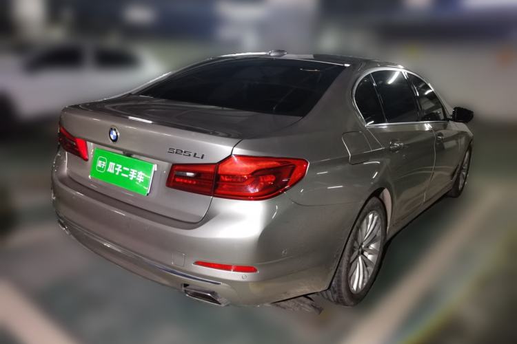 Used BMW 5 Series 2020 525Li Luxury Package Rear Right 45 Deg