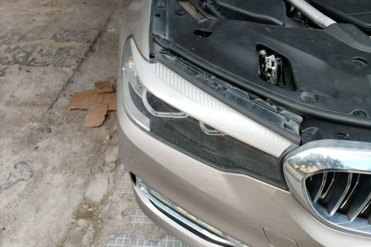 Used BMW 5 Series 2020 525Li Luxury Package Right Front Headlight