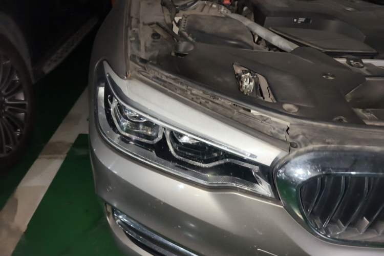 Used BMW 5 Series 2020 530Li xDrive Luxury Package Right Front Headlight