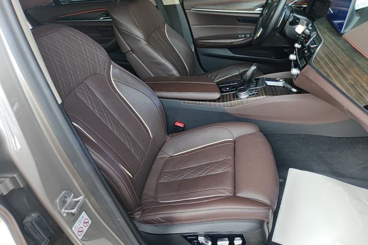 Used BMW 5 Series 2020 530Li Luxury Edition Premium Package Right Front Seat