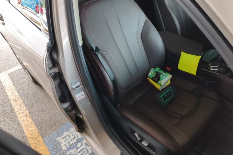 Used BMW 5 Series 2020 525Li Luxury Package Right Front Seat