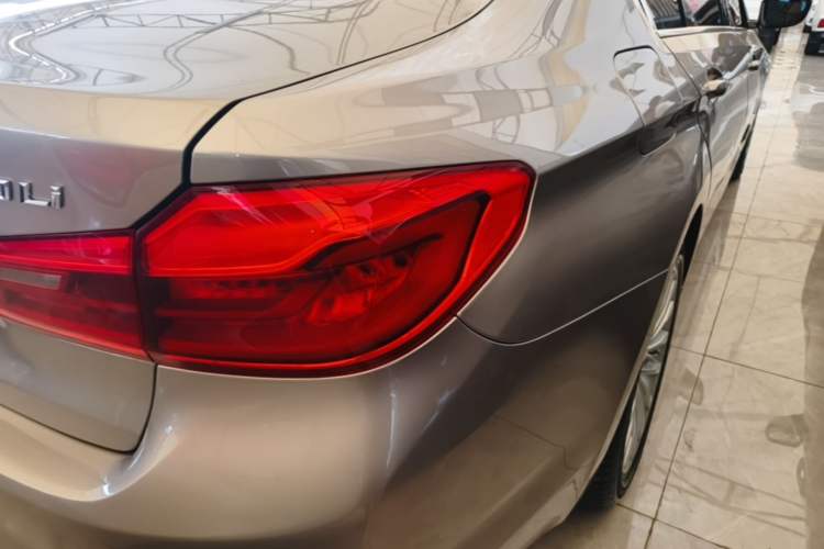 Used BMW 5 Series 2020 530Li Leading Edition Luxury Package Right Rear Taillight