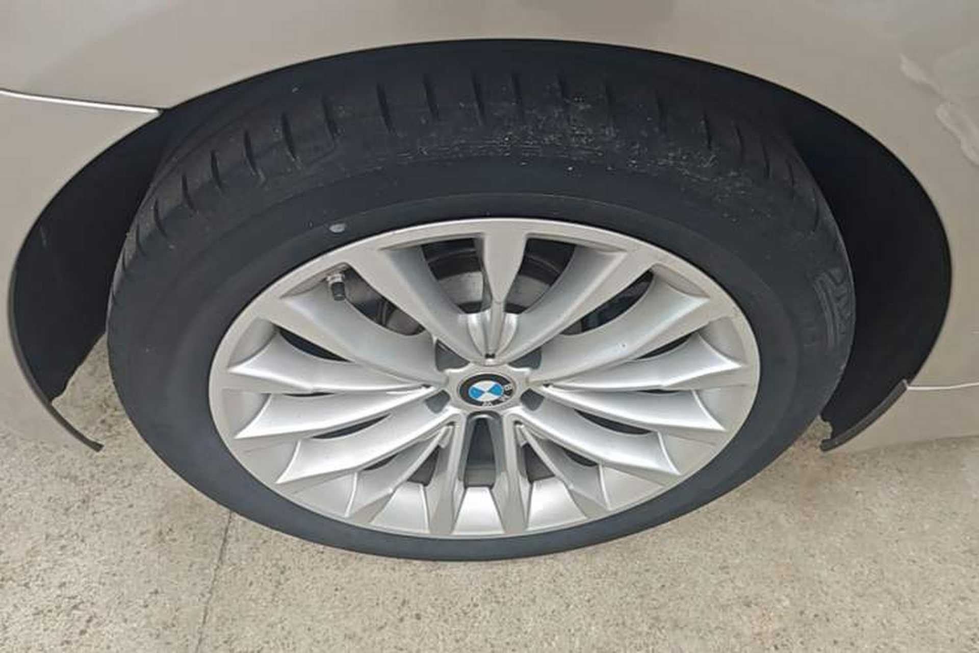 Used BMW 5 Series 2020 525Li Luxury Package Right Rear Wheel Hub