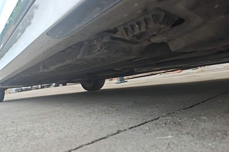 Used BMW 5 Series 2020 525Li Luxury Package Right Side Sill