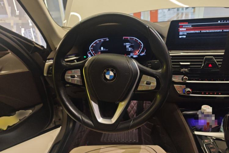 Used BMW 5 Series 2020 525Li Luxury Package Steering Wheel