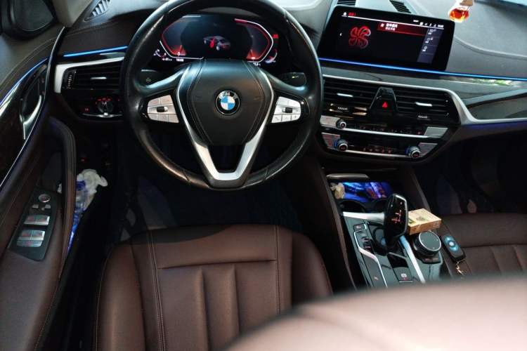 Used BMW 5 Series 2020 525Li Luxury Package Steering Wheel