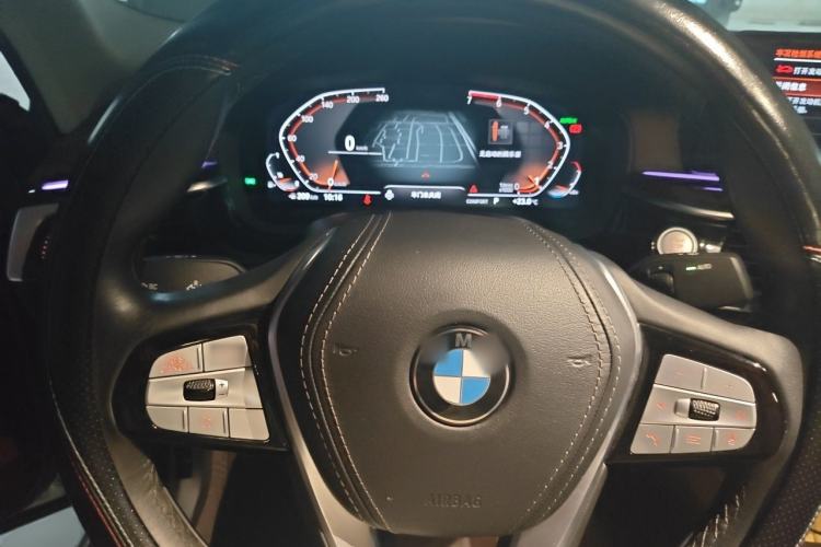 Used BMW 5 Series 2020 525Li Luxury Package Steering Wheel