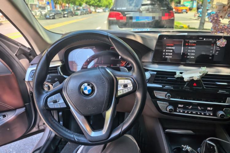 Used BMW 5 Series 2020 530Li Luxury Edition Premium Package Steering Wheel