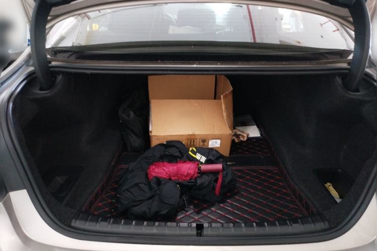 Used BMW 5 Series 2020 525Li Luxury Package Trunk