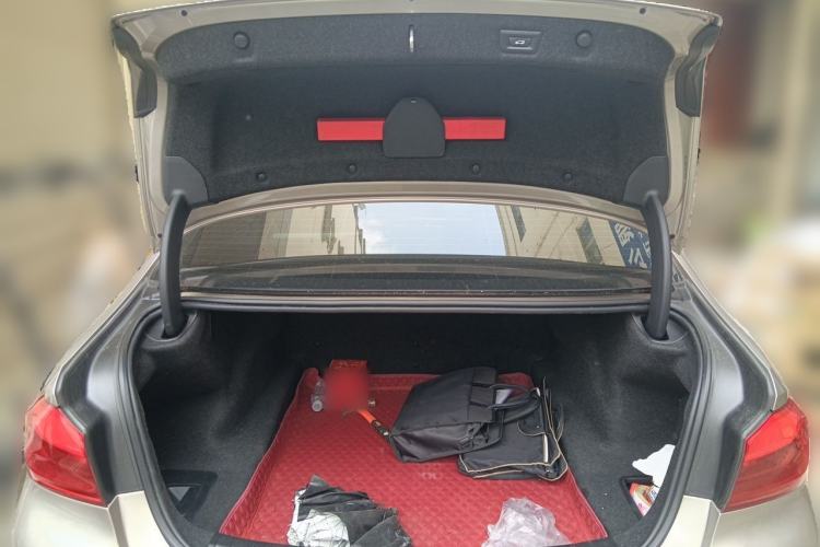 Used BMW 5 Series 2020 525Li Luxury Package Trunk