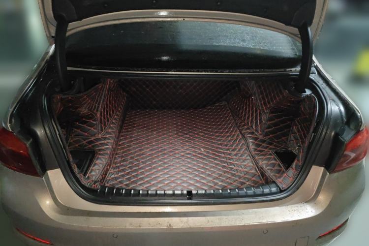 Used BMW 5 Series 2020 525Li Luxury Package Trunk