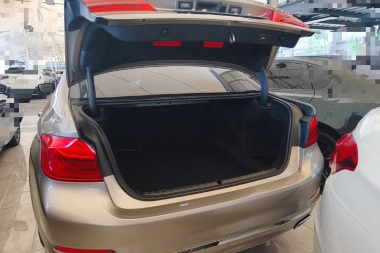 Used BMW 5 Series 2020 530Li Leading Edition Luxury Package Trunk