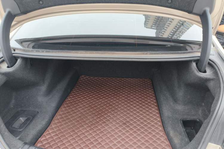Used BMW 5 Series 2020 525Li Luxury Package Trunk