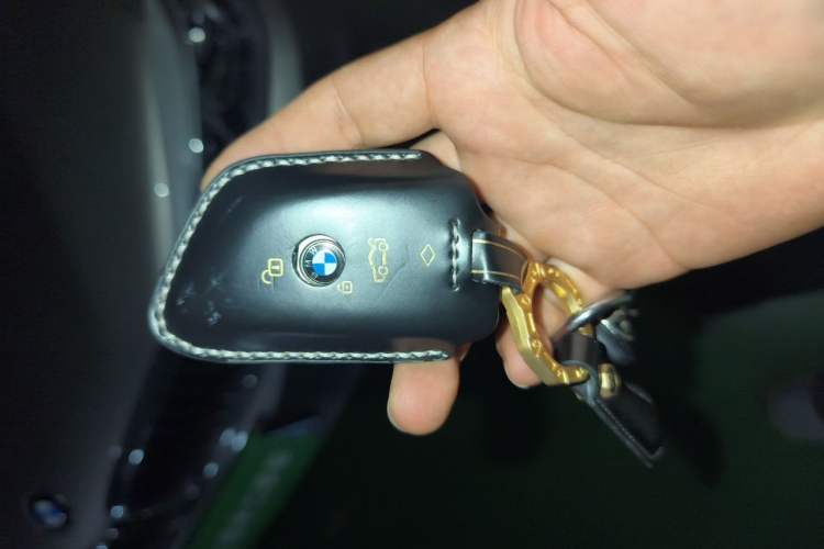 Used BMW 5 Series 2020 530Li xDrive Luxury Package Vehicle Key