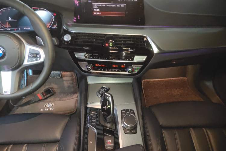 Used BMW 5 Series 2020 530i M Sport Package Audio And AC Panel