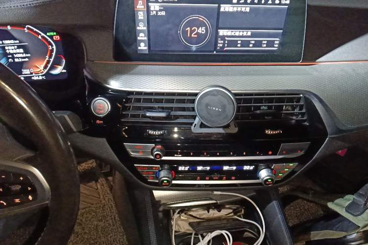 Used BMW 5 Series 2020 525i M Sport Package Audio And AC Panel
