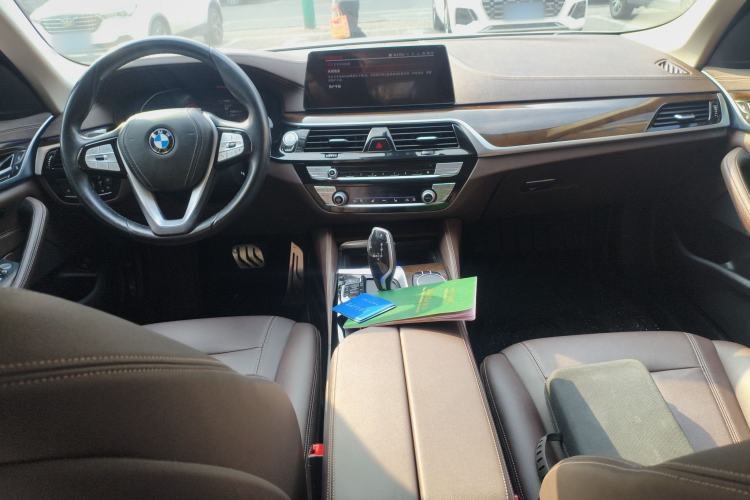 Used BMW 5 Series 2020 525Li Luxury Package Center Console