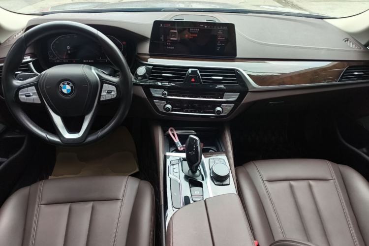 Used BMW 5 Series 2020 525Li Luxury Package Center Console