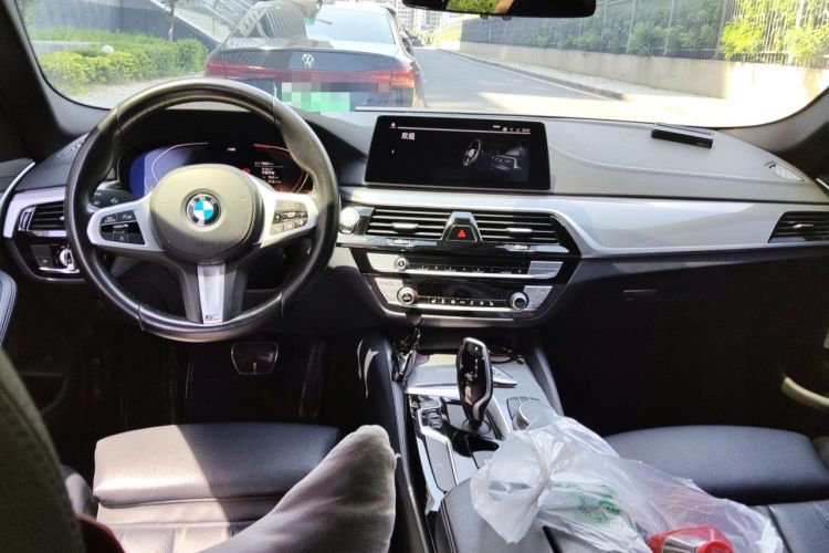 Used BMW 5 Series 2020 525i M Sport Package Center Console