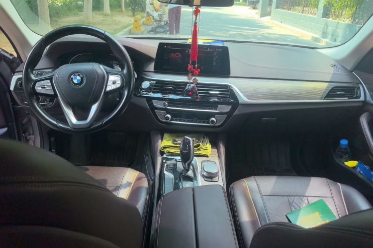 Used BMW 5 Series 2020 530Li Leading Edition Luxury Package Center Console
