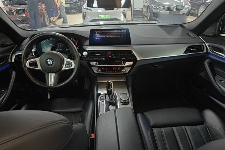 Used BMW 5 Series 2020 525i M Sport Package Center Console