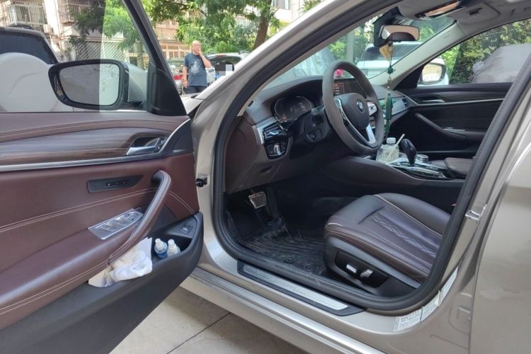 Used BMW 5 Series 2020 530Li Leading Edition Luxury Package Driver Seat