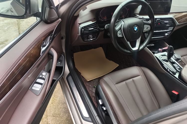 Used BMW 5 Series 2020 525Li Luxury Package Driver Seat